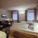 Staudacherhof In I Blick Aufs Zugspitzmassiv I Einzigartige Bayurvida Küche Hotel