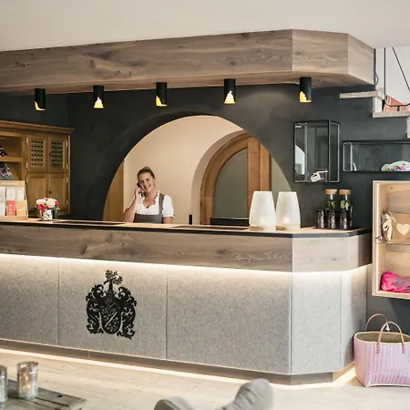 Staudacherhof In I Blick Aufs Zugspitzmassiv I Einzigartige Bayurvida Kueche Hotel 4*