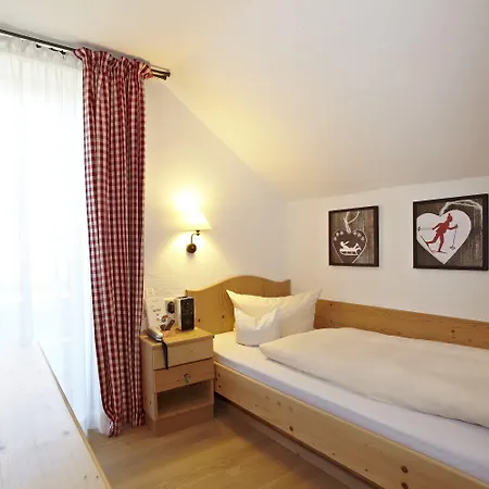 Staudacherhof In I Blick Aufs Zugspitzmassiv I Einzigartige Bayurvida Kueche