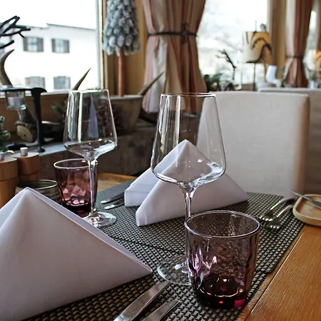 Hotel Staudacherhof In I Blick Aufs Zugspitzmassiv I Einzigartige Bayurvida Kueche 4*