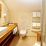 Hotel Staudacherhof In I Blick Aufs Zugspitzmassiv I Einzigartige Bayurvida Kueche 4*