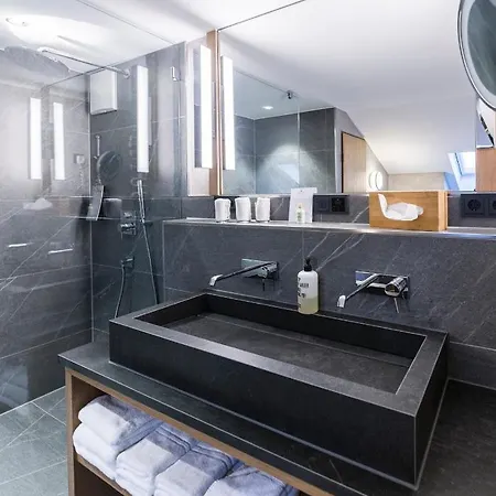 Staudacherhof In I Blick Aufs Zugspitzmassiv I Einzigartige Bayurvida Kueche Hotel 4*