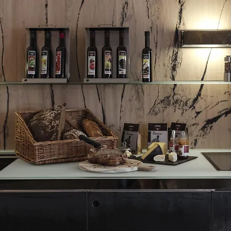 Staudacherhof In I Blick Aufs Zugspitzmassiv I Einzigartige Bayurvida Kueche Otel Garmisch-Partenkirchen