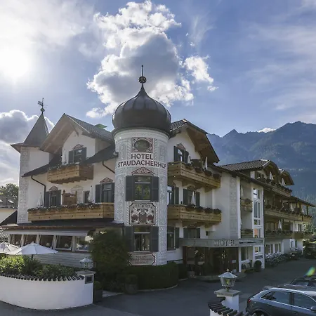 Staudacherhof In I Blick Aufs Zugspitzmassiv I Einzigartige Bayurvida Kueche Hotel 4*