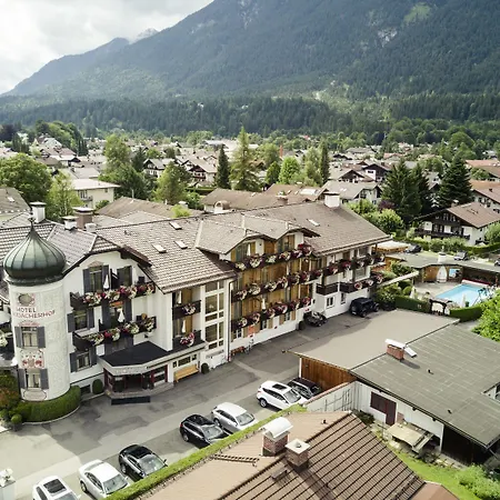 Готель Staudacherhof In I Blick Aufs Zugspitzmassiv I Einzigartige Bayurvida Kueche Гарміш-Партенкірхен