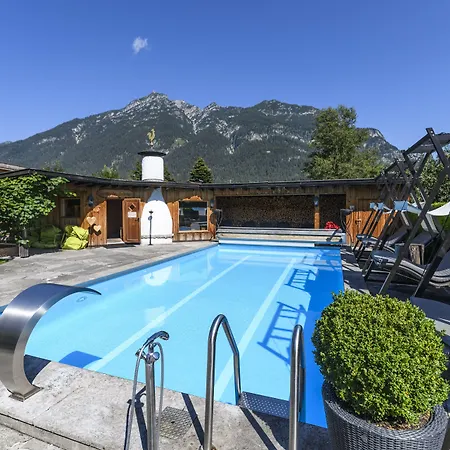 Otel Staudacherhof In I Blick Aufs Zugspitzmassiv I Einzigartige Bayurvida Kueche