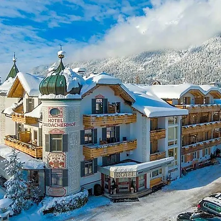 Staudacherhof In I Blick Aufs Zugspitzmassiv I Einzigartige Bayurvida Kueche 4*