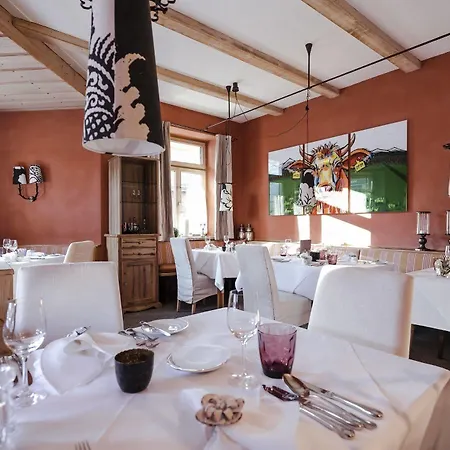 Hotel Staudacherhof In I Blick Aufs Zugspitzmassiv I Einzigartige Bayurvida Kueche Garmisch-Partenkirchen