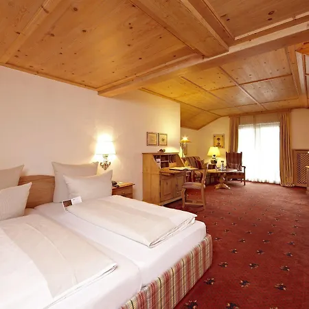 Staudacherhof In I Blick Aufs Zugspitzmassiv I Einzigartige Bayurvida Kueche Hotel Garmisch-Partenkirchen