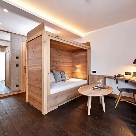 Hotel Staudacherhof In I Blick Aufs Zugspitzmassiv I Einzigartige Bayurvida Kueche 4*