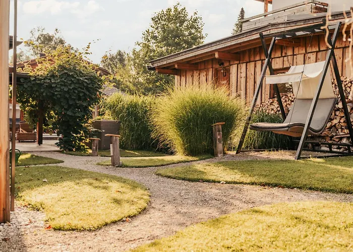 Staudacherhof In I Blick Aufs Zugspitzmassiv I Einzigartige Bayurvida Kueche Garmisch-Partenkirchen