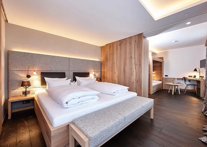 Staudacherhof In I Blick Aufs Zugspitzmassiv I Einzigartige Bayurvida Kueche Гарміш-Партенкірхен