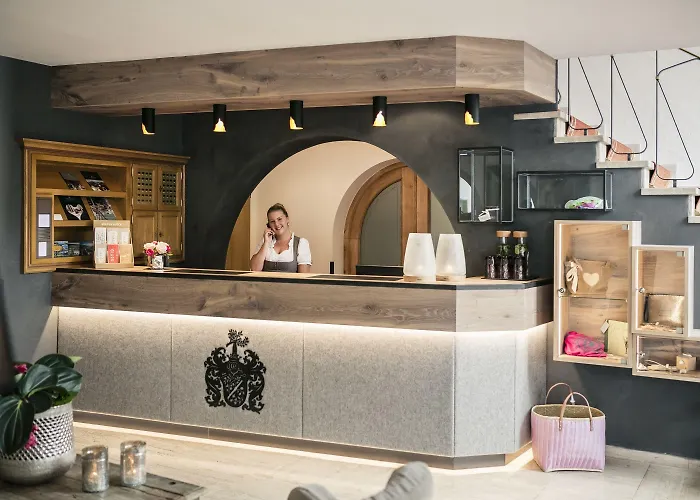 Staudacherhof In I Blick Aufs Zugspitzmassiv I Einzigartige Bayurvida Kueche Otel 4*