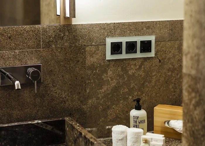 Staudacherhof In I Blick Aufs Zugspitzmassiv I Einzigartige Bayurvida Kueche Otel 4*