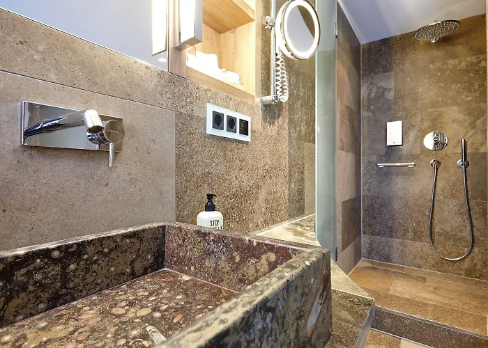 Staudacherhof In I Blick Aufs Zugspitzmassiv I Einzigartige Bayurvida Kueche Гарміш-Партенкірхен