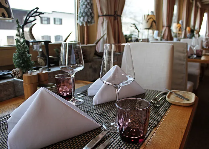 Otel Staudacherhof In I Blick Aufs Zugspitzmassiv I Einzigartige Bayurvida Kueche 4*