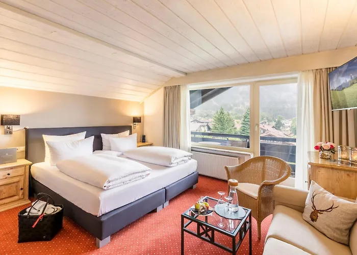 Готель Staudacherhof In I Blick Aufs Zugspitzmassiv I Einzigartige Bayurvida Kueche Гарміш-Партенкірхен